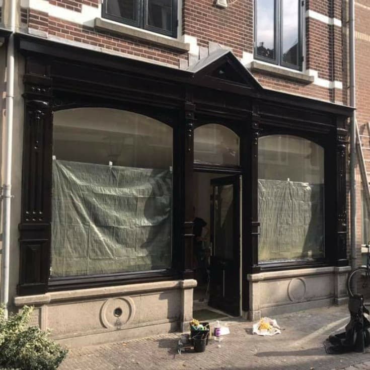 Buitenschilderwerk met afwerking van buitenkozijn